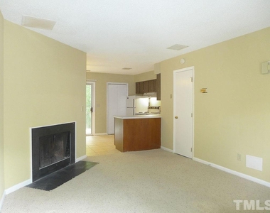 138 Marlowe Court - Photo Thumbnail 4