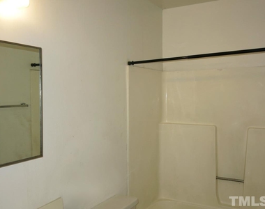 138 Marlowe Court - Photo Thumbnail 12
