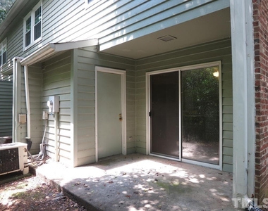 138 Marlowe Court - Photo Thumbnail 13