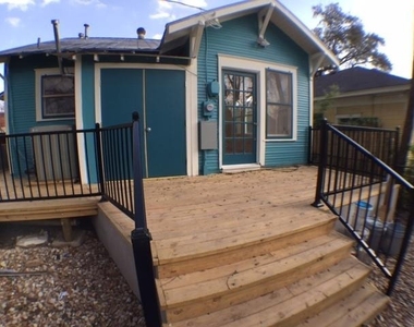 2904 West Ave - Photo Thumbnail 3