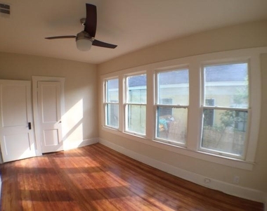 2904 West Ave - Photo Thumbnail 1