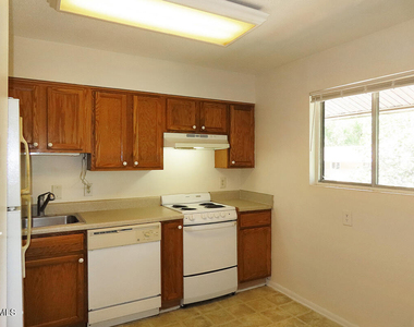 1 Shepherd Lane - Photo Thumbnail 5
