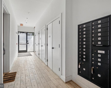 4308 Georgia Avenue Nw - Photo Thumbnail 3