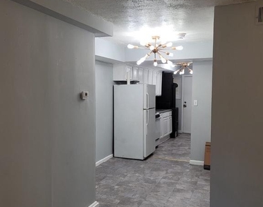 5037 Benning Road Se - Photo Thumbnail 5