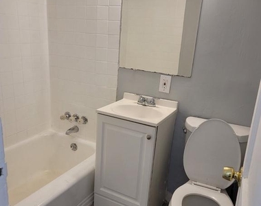 5037 Benning Road Se - Photo Thumbnail 4