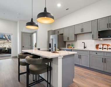 2450 Wickersham Ln - Photo Thumbnail 6