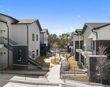 2450 Wickersham Ln - Photo Thumbnail 30