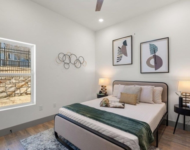 2450 Wickersham Ln - Photo Thumbnail 17