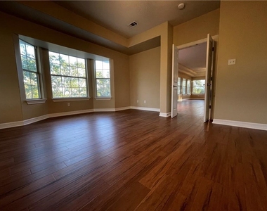 10501 Hill Country Skyline - Photo Thumbnail 12
