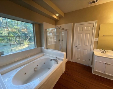 10501 Hill Country Skyline - Photo Thumbnail 15
