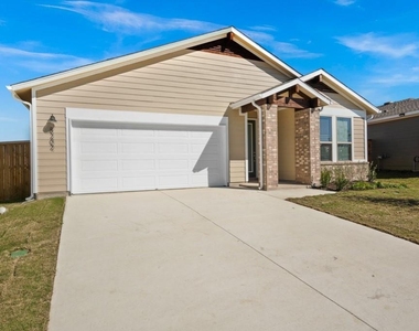 8202 Dampton Ln - Photo Thumbnail 1