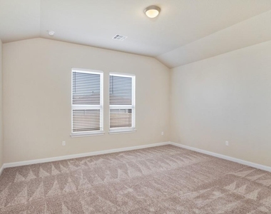 8202 Dampton Ln - Photo Thumbnail 11