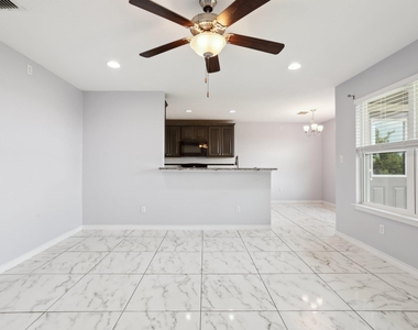 20111 Travis Dr - Photo Thumbnail 6