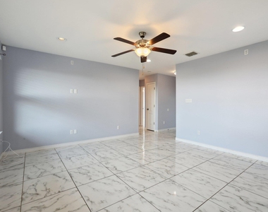 20111 Travis Dr - Photo Thumbnail 5