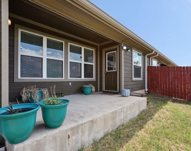 20111 Travis Dr - Photo Thumbnail 24