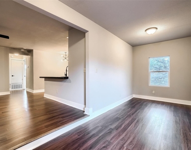 5909 Lago Vista Way D - Photo Thumbnail 24