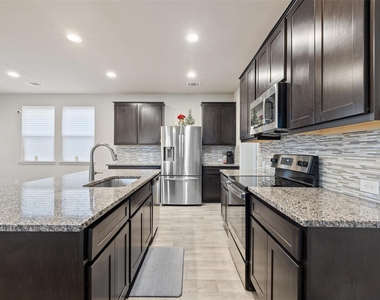 408 Black Opal Dr - Photo Thumbnail 9