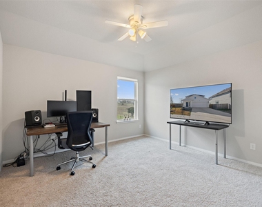 408 Black Opal Dr - Photo Thumbnail 14