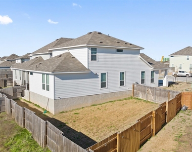 408 Black Opal Dr - Photo Thumbnail 22
