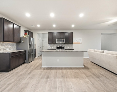 408 Black Opal Dr - Photo Thumbnail 11