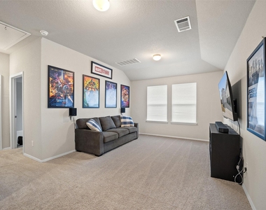 408 Black Opal Dr - Photo Thumbnail 13