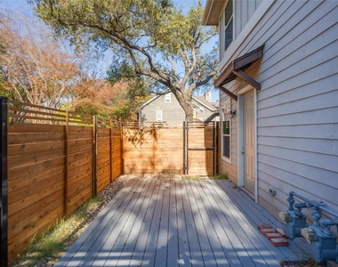 5701 Cougar Dr - Photo Thumbnail 20