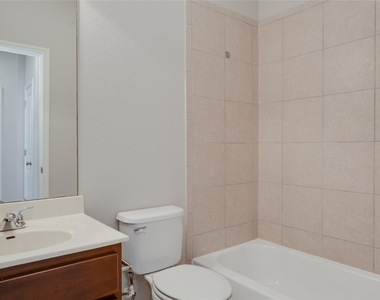 5701 Cougar Dr - Photo Thumbnail 15