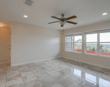 20111 Travis Dr - Photo Thumbnail 3