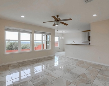 20111 Travis Dr - Photo Thumbnail 1