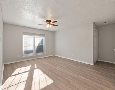 1720 Wooten Park Dr - Photo Thumbnail 3