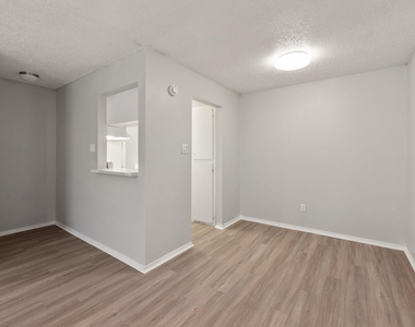 1720 Wooten Park Dr - Photo Thumbnail 5
