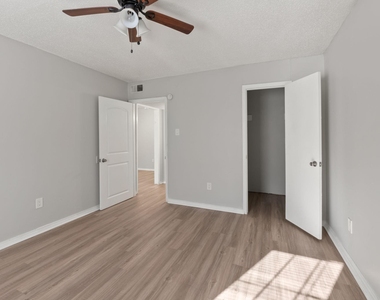 1720 Wooten Park Dr - Photo Thumbnail 15
