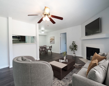 12300 Hymeadow Dr - Photo Thumbnail 6