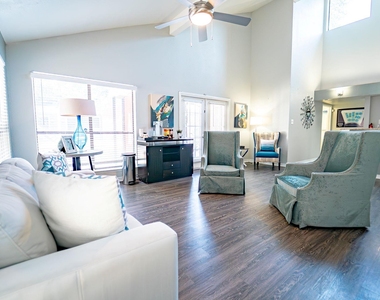 12300 Hymeadow Dr - Photo Thumbnail 3