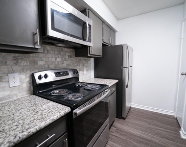 12300 Hymeadow Dr - Photo Thumbnail 12