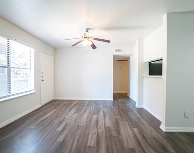 12300 Hymeadow Dr - Photo Thumbnail 13