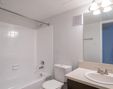 12300 Hymeadow Dr - Photo Thumbnail 17