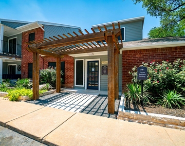 12300 Hymeadow Dr - Photo Thumbnail 1