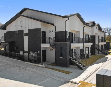 2450 Wickersham Ln - Photo Thumbnail 31