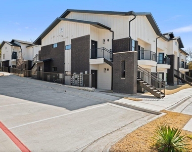 2450 Wickersham Ln - Photo Thumbnail 34