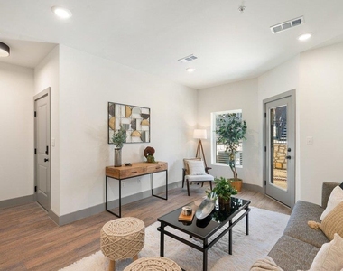 2450 Wickersham Ln - Photo Thumbnail 3