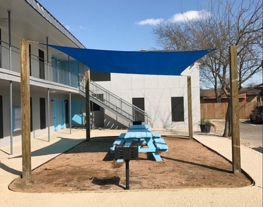7304 Twin Crest Dr - Photo Thumbnail 1