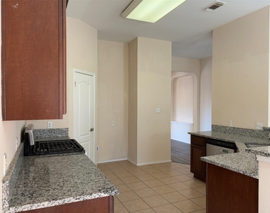 11501 Knapple Cv - Photo Thumbnail 10