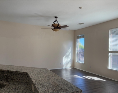 11501 Knapple Cv - Photo Thumbnail 12