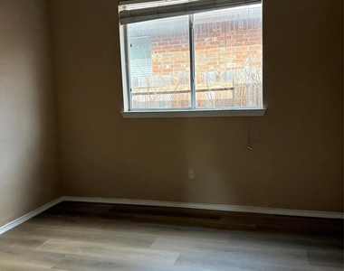 11501 Knapple Cv - Photo Thumbnail 20