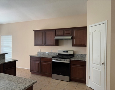 11501 Knapple Cv - Photo Thumbnail 7