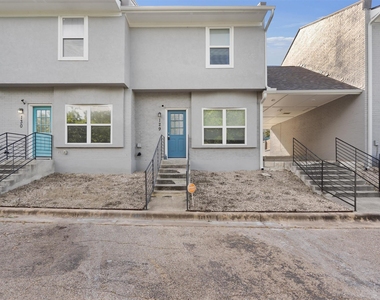 6211 Manor Rd - Photo Thumbnail 2