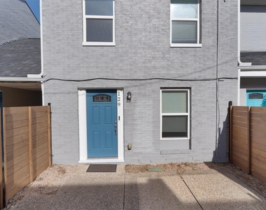 6211 Manor Rd - Photo Thumbnail 19