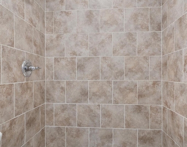 6211 Manor Rd - Photo Thumbnail 13