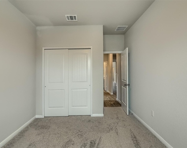 603 Bluffview Dr - Photo Thumbnail 29